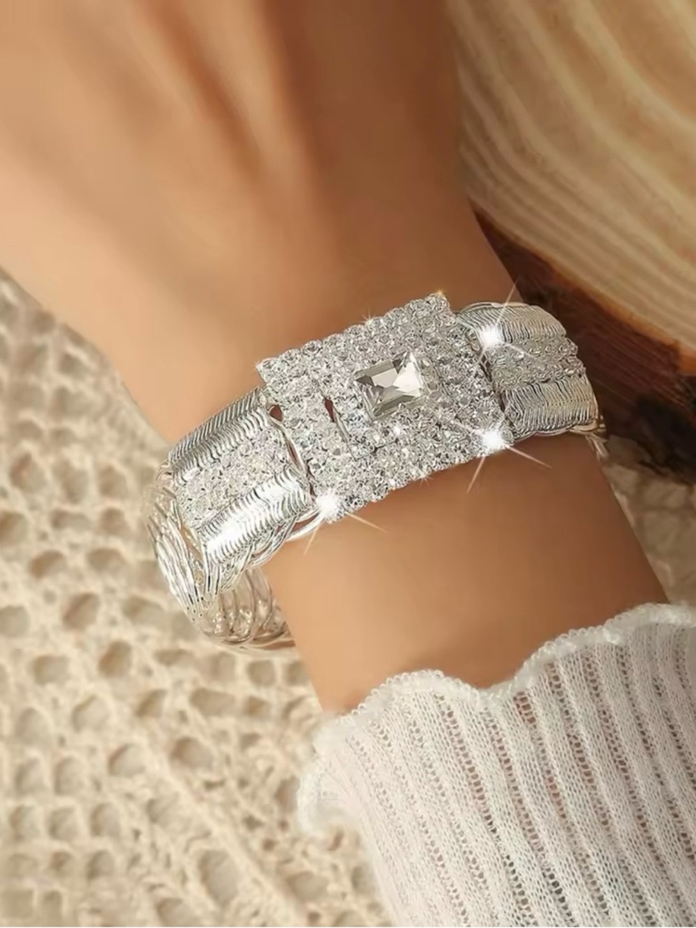 Gorgeous Square Rhinestone Open Ladies Bracelet